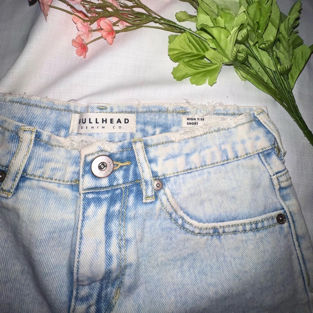 BULLHEAD/Pacsun Lightwash Denim Shorts